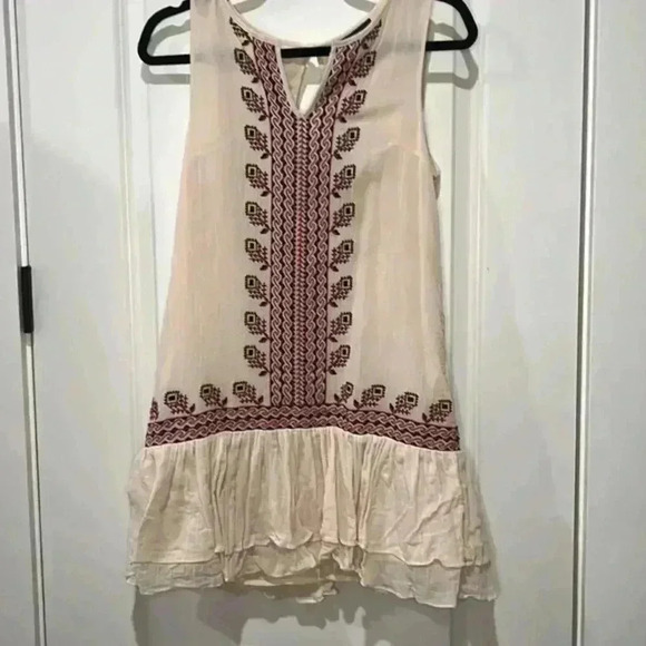 THML NWT SLEEVELESS BOHO GAUZE MINI DRESS - Picture 1 of 5